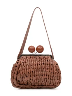 Bag with Sphere Closure and Strap