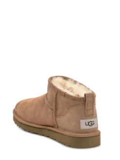 Classic Ultra Mini Boot