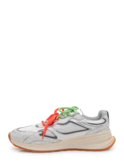 Crackle sneakers with contrast details