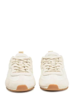 Field Sneakers