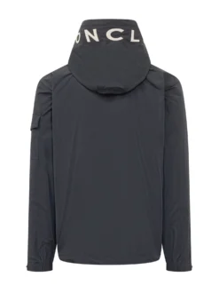 Giacca Sassiere con Cappuccio e Zip Frontale