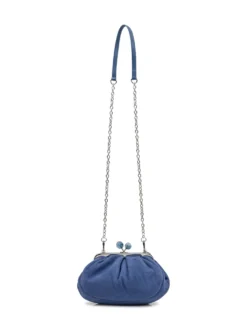 Handbag with clasp closure
