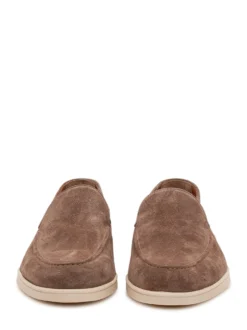 Loafer with Apron Toe and Rounded Tip