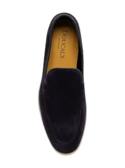Loafer with Apron Toe and Rounded Tip