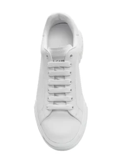 Low-Top Sneaker