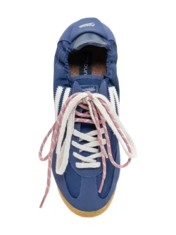 Low Top Sneakers with Laces and Side Logo