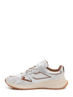 Running Sneaker in Leather and Crackle-Effect Fabric