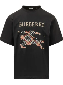 Ryan T-shirt with Knight Front Print