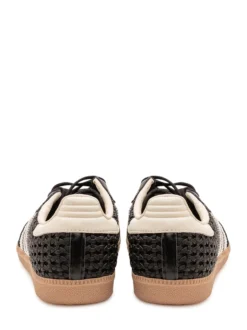 Samba Low Top Lace Up Sneakers