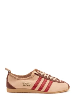 Sneakers Japan with Contrast Inserts and Laces