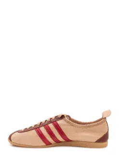 Sneakers Japan with Contrast Inserts and Laces