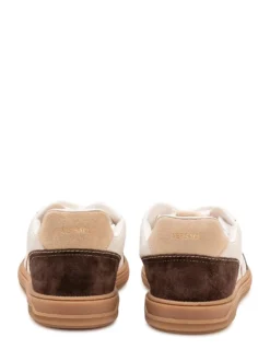 Sneakers with Inserts and Laces
