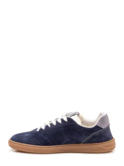 Sneakers with Laces and Inserts