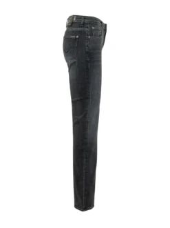 The Slim Jeans with Slim Leg
