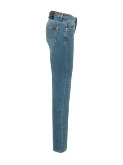 The Slim Jeans with Slim Leg