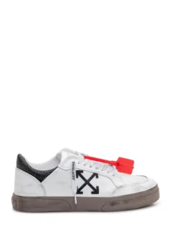 Vulcanic Low Sneakers